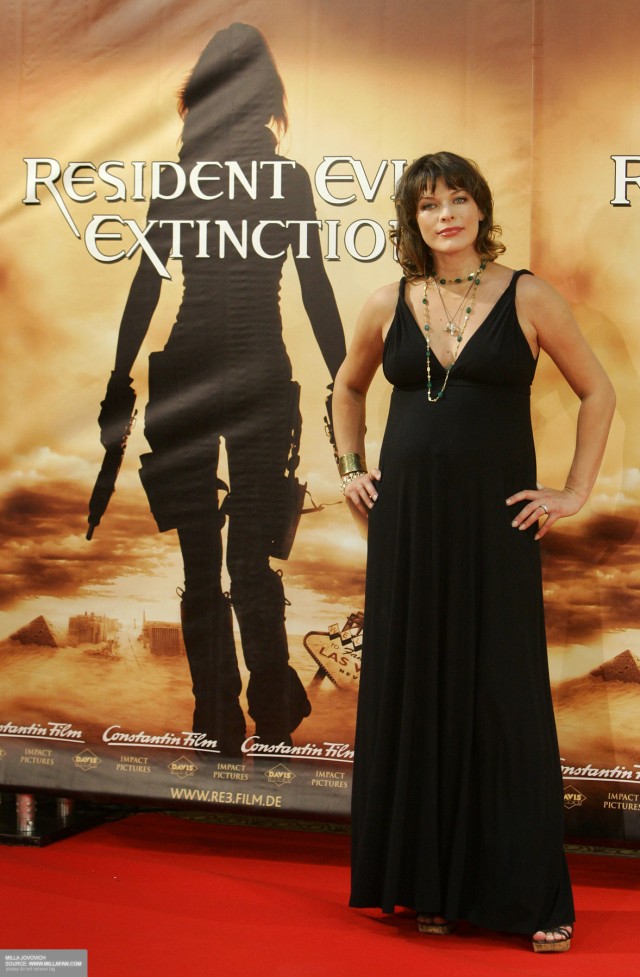 Milla Jovovich Fotoğrafı