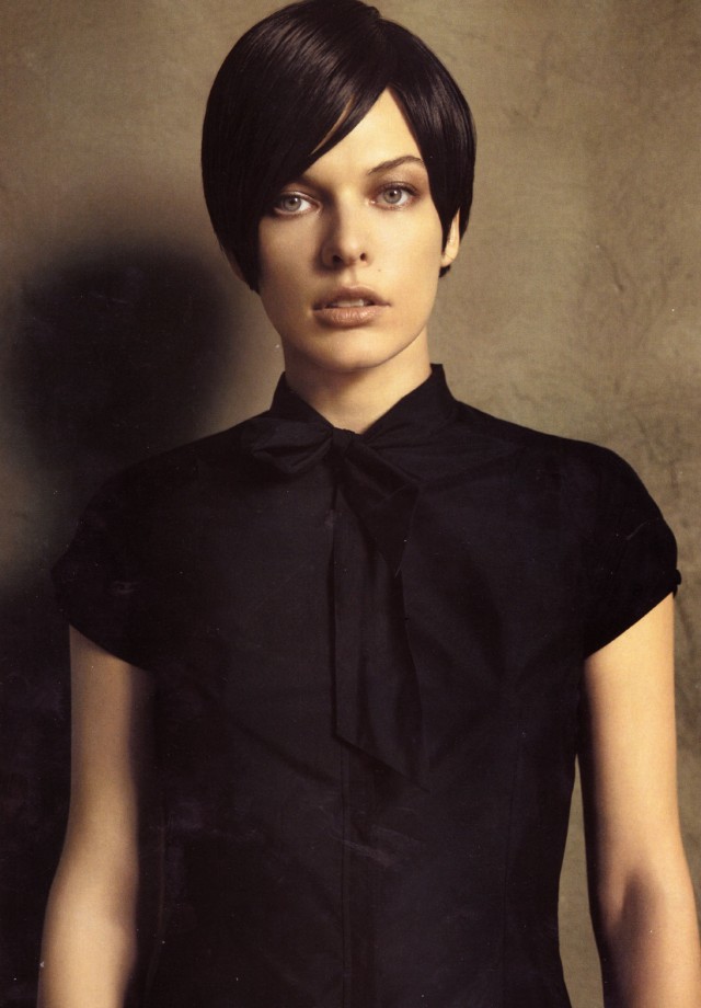 Milla Jovovich Fotoğrafı