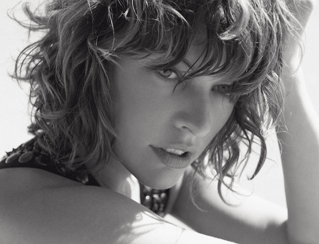 Milla Jovovich Fotoğrafı