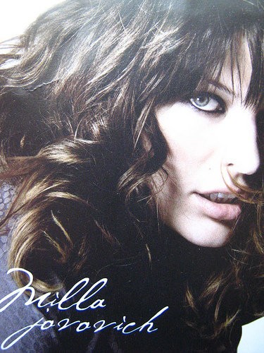 Milla Jovovich Fotoğrafı