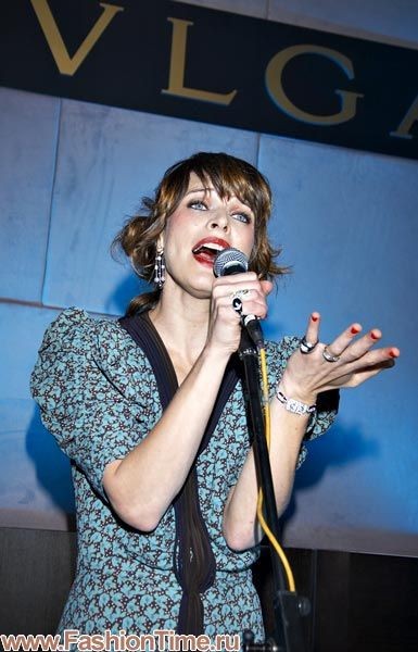 Milla Jovovich Fotoğrafı