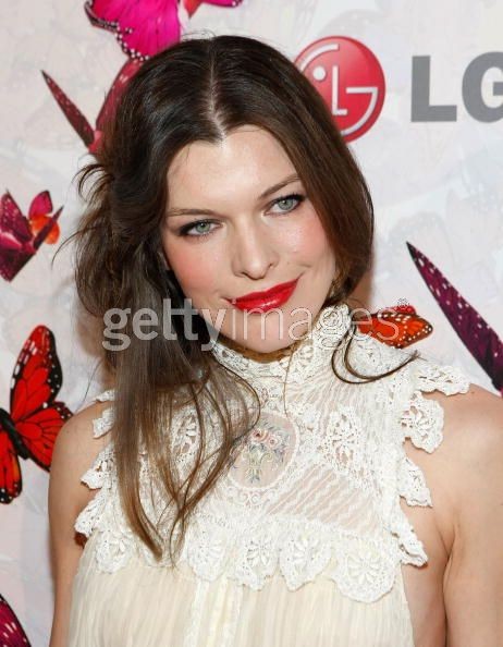 Milla Jovovich Fotoğrafı