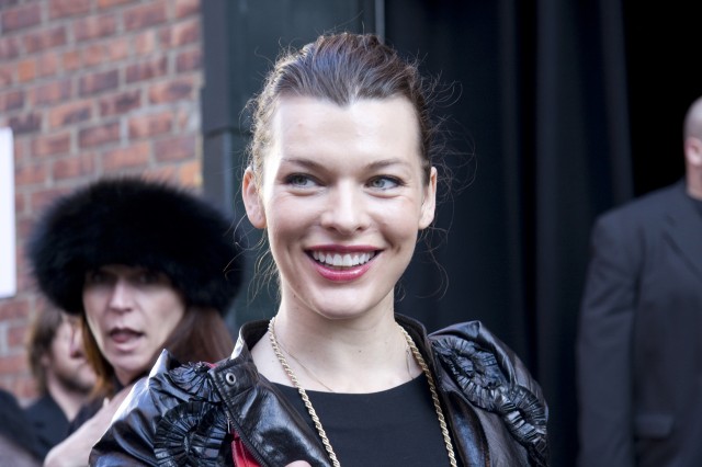 Milla Jovovich Fotoğrafı