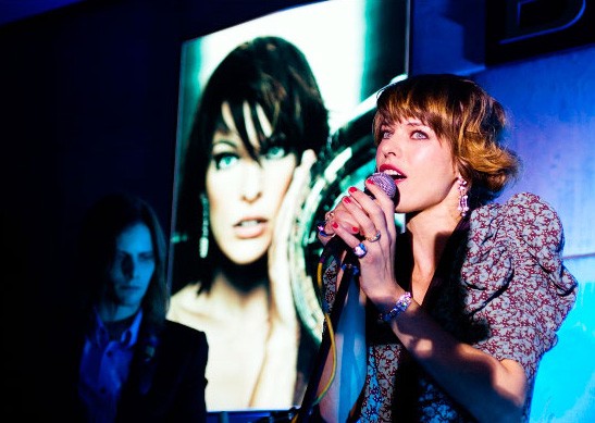 Milla Jovovich Fotoğrafı