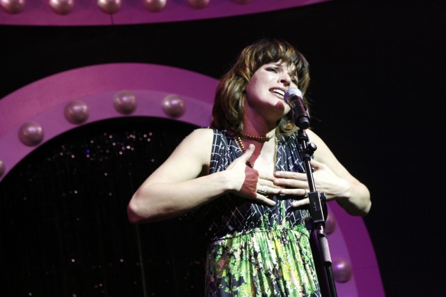 Milla Jovovich Fotoğrafı