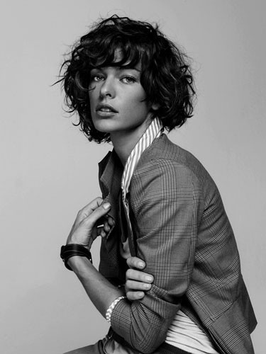 Milla Jovovich Fotoğrafı