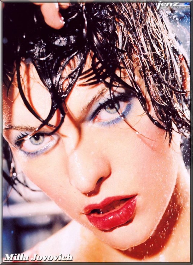 Milla Jovovich Fotoğrafı