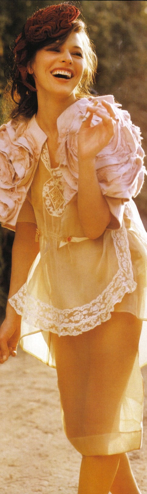 Milla Jovovich Fotoğrafı