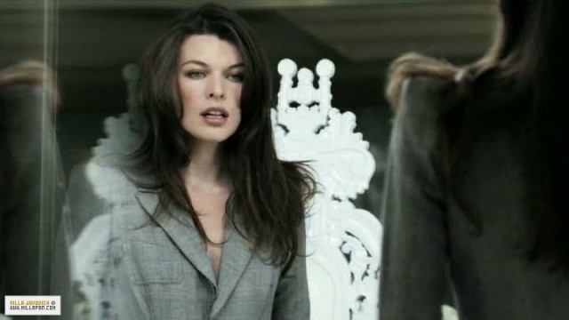 Milla Jovovich Fotoğrafı