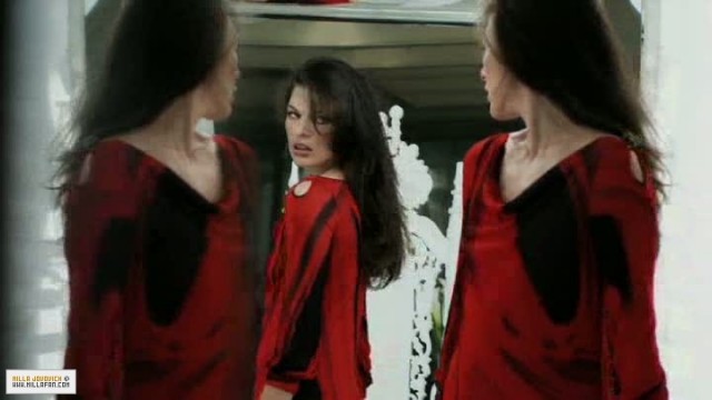 Milla Jovovich Fotoğrafı