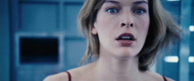 Milla Jovovich Fotoğrafı