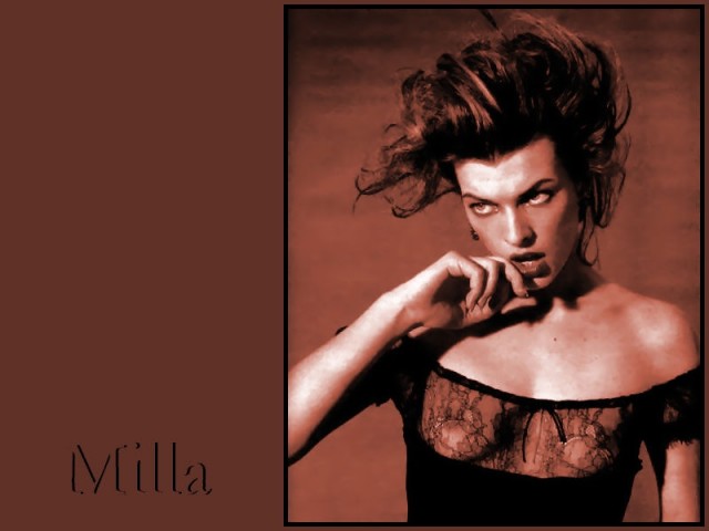 Milla Jovovich Fotoğrafı