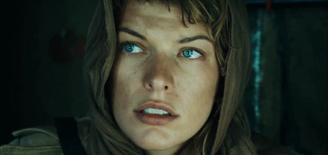 Milla Jovovich Fotoğrafı