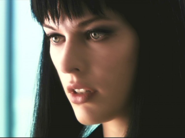 Milla Jovovich Fotoğrafı