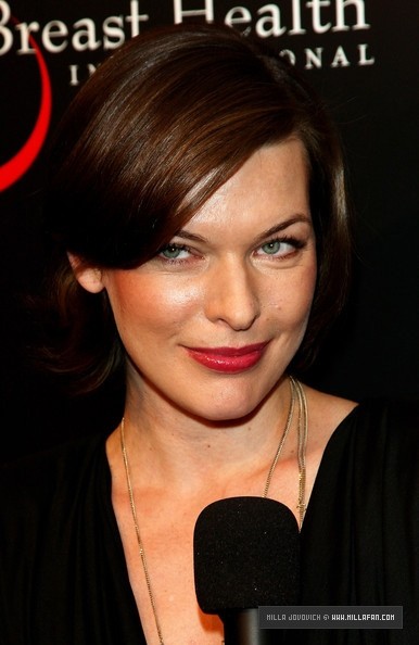 Milla Jovovich Fotoğrafı