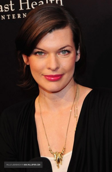 Milla Jovovich Fotoğrafı