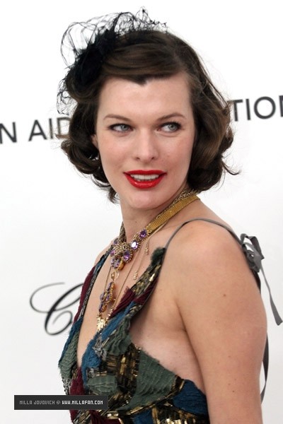 Milla Jovovich Fotoğrafı