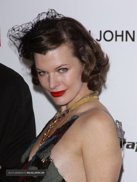 Milla Jovovich Fotoğrafı