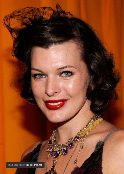Milla Jovovich Fotoğrafı