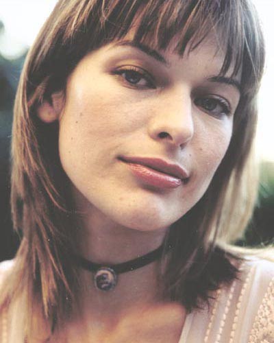 Milla Jovovich Fotoğrafı