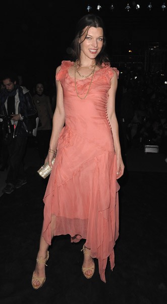 Milla Jovovich Fotoğrafı