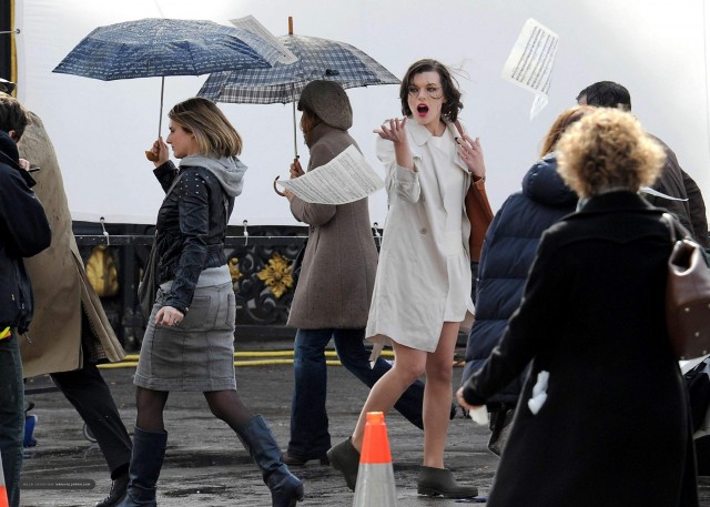 Milla Jovovich Fotoğrafı