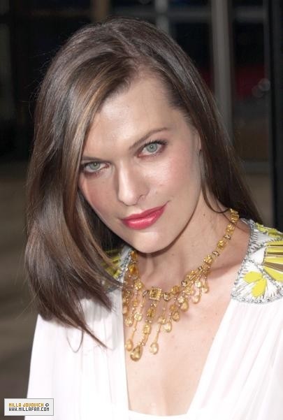 Milla Jovovich Fotoğrafı