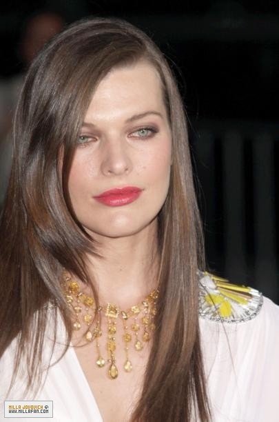 Milla Jovovich Fotoğrafı
