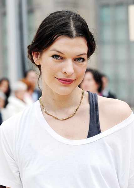 Milla Jovovich Fotoğrafı