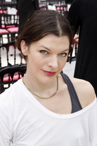 Milla Jovovich Fotoğrafı
