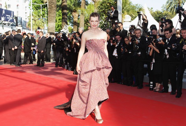 Milla Jovovich Fotoğrafı