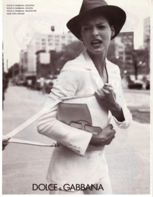 Milla Jovovich Fotoğrafı