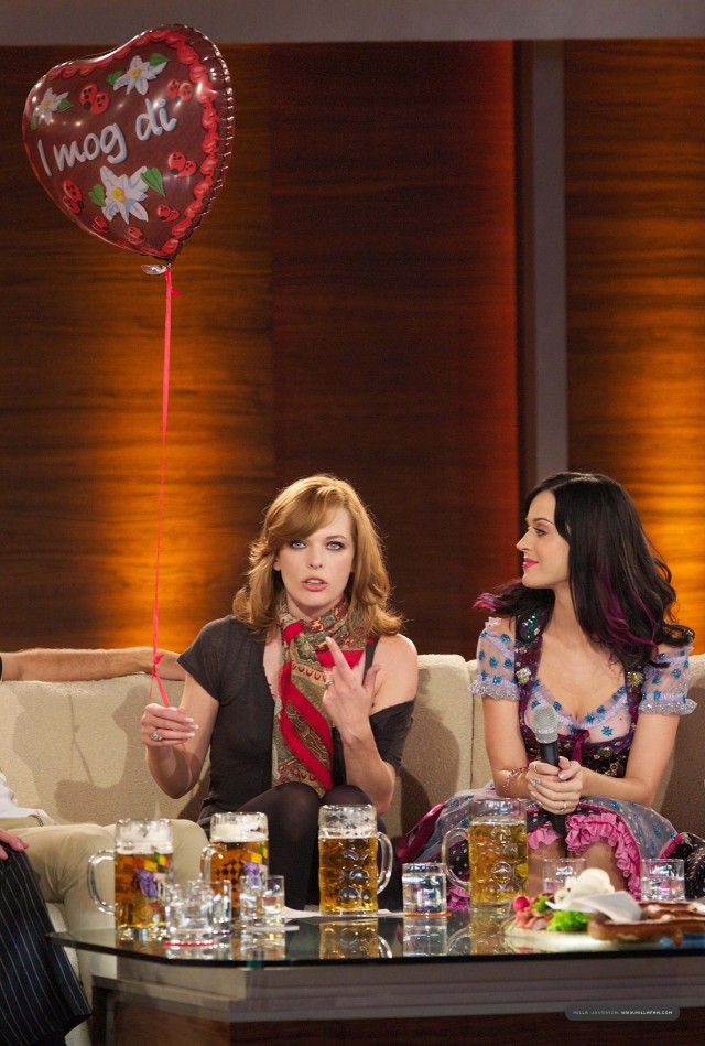 Milla Jovovich Fotoğrafı