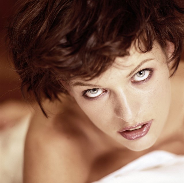Milla Jovovich Fotoğrafı