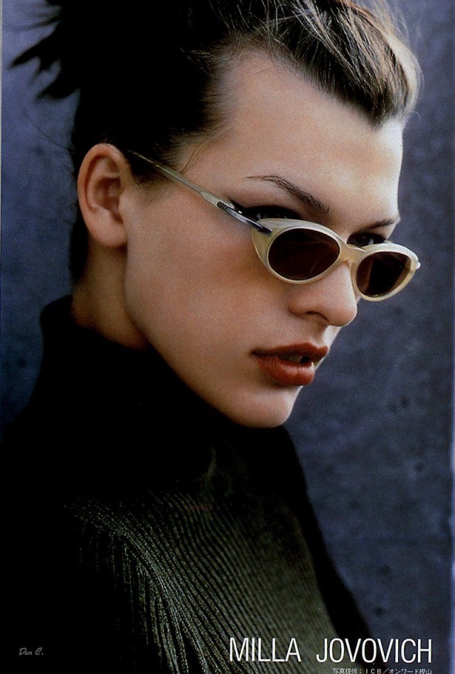 Milla Jovovich Fotoğrafı