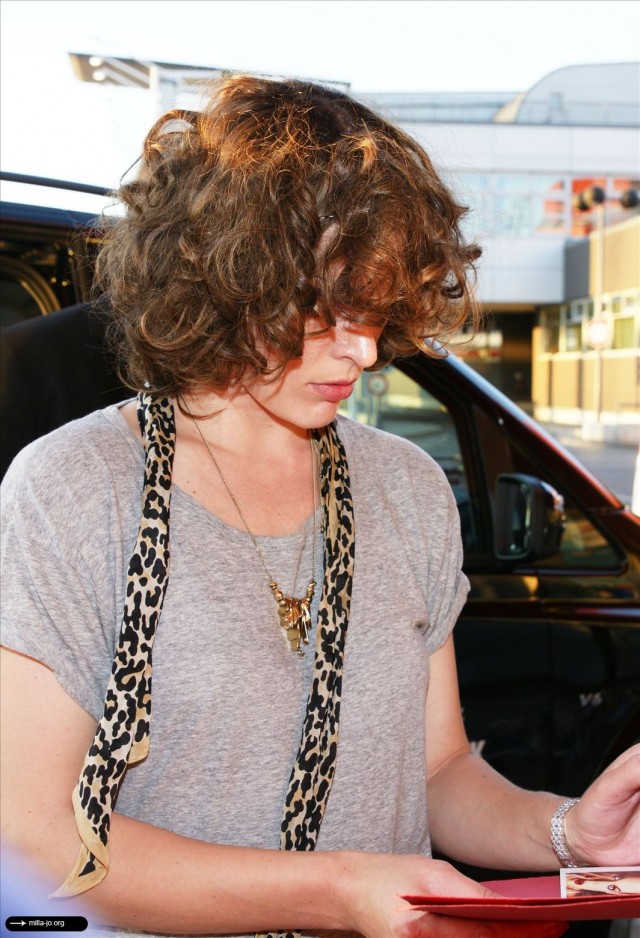 Milla Jovovich Fotoğrafı