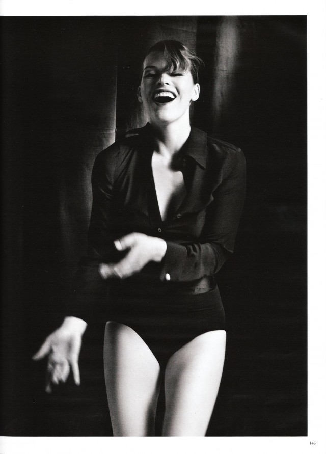 Milla Jovovich Fotoğrafı