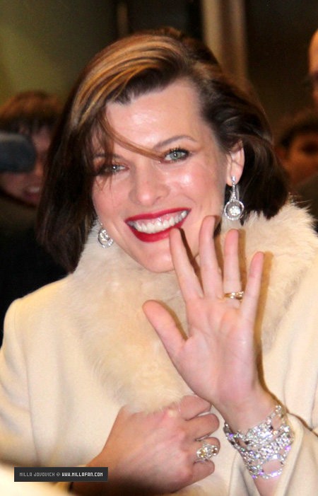 Milla Jovovich Fotoğrafı