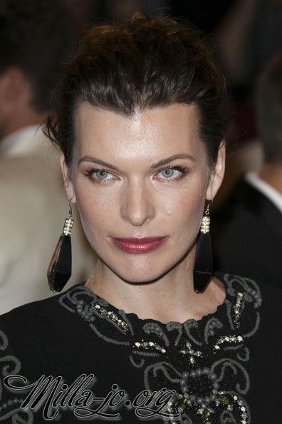Milla Jovovich Fotoğrafı