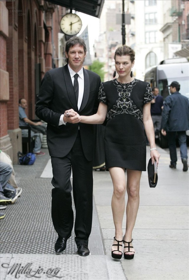 Milla Jovovich Fotoğrafı