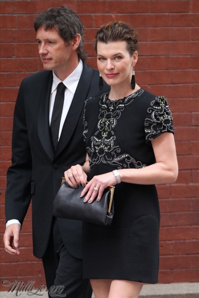 Milla Jovovich Fotoğrafı