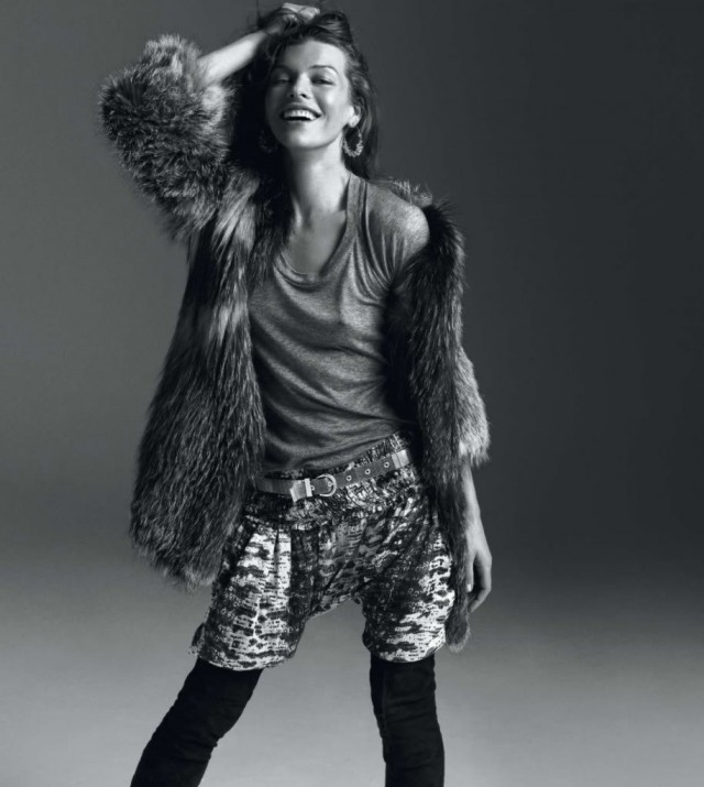 Milla Jovovich Fotoğrafı