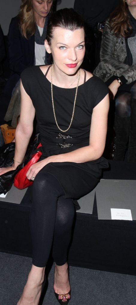 Milla Jovovich Fotoğrafı