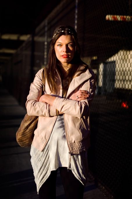 Milla Jovovich Fotoğrafı