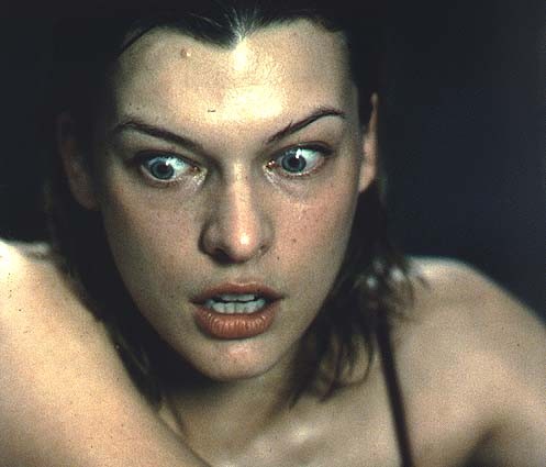 Milla Jovovich Fotoğrafı