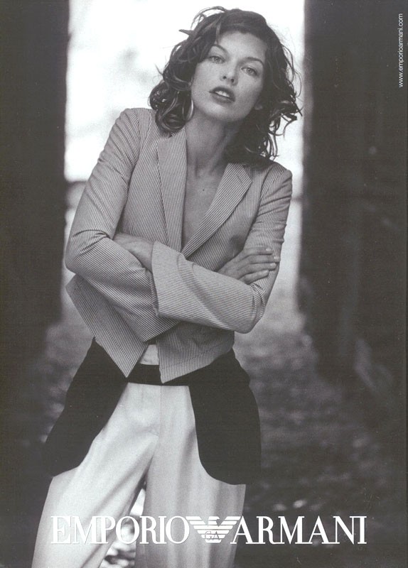 Milla Jovovich Fotoğrafı