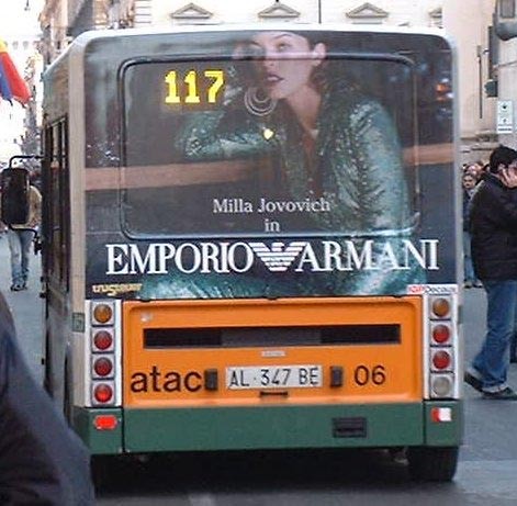 Milla Jovovich Fotoğrafı