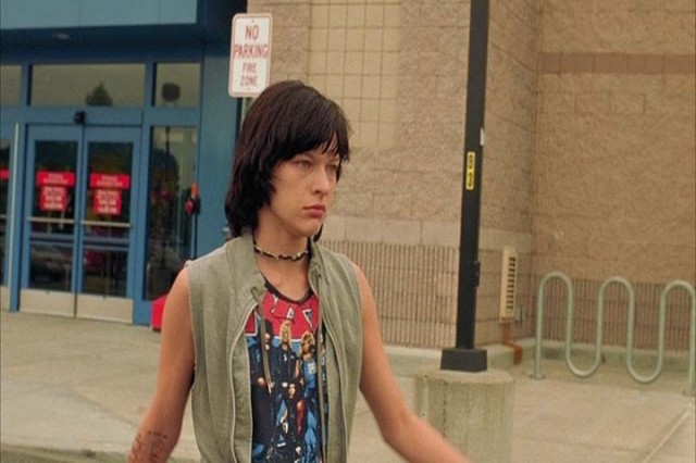 Milla Jovovich Fotoğrafı