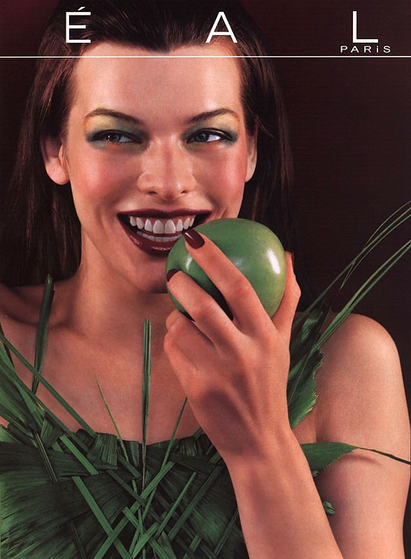 Milla Jovovich Fotoğrafı