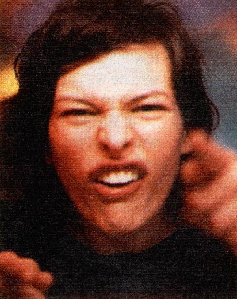 Milla Jovovich Fotoğrafı